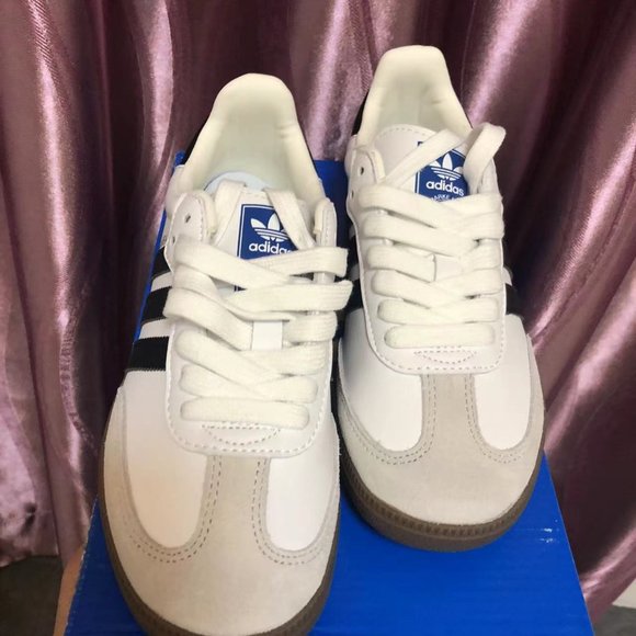 Adidas Samba sneakers for men - Picture 2 of 5